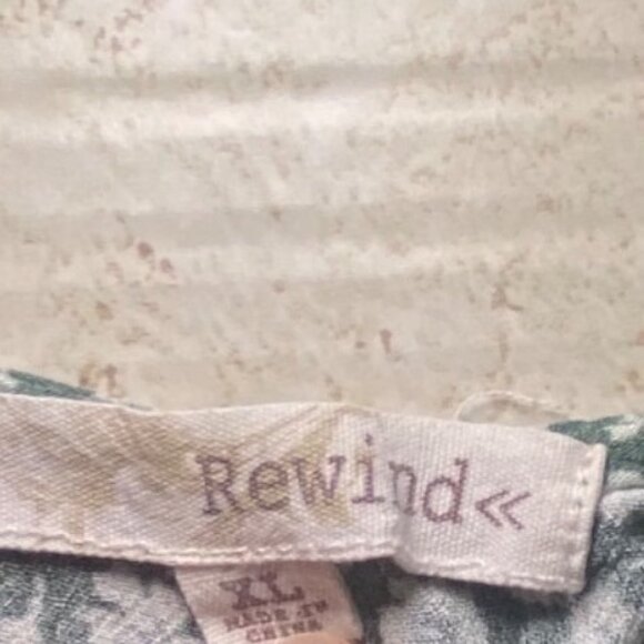 Green Floral Long-Sleeve Crop Blouse With Ruched Front & Drawstring Waist - Picture 8 of 9